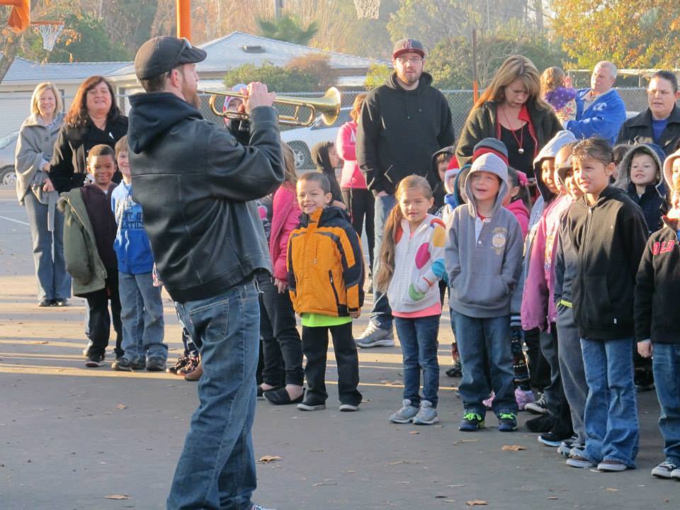 10527279_789952884388850_5871605501247768272_n